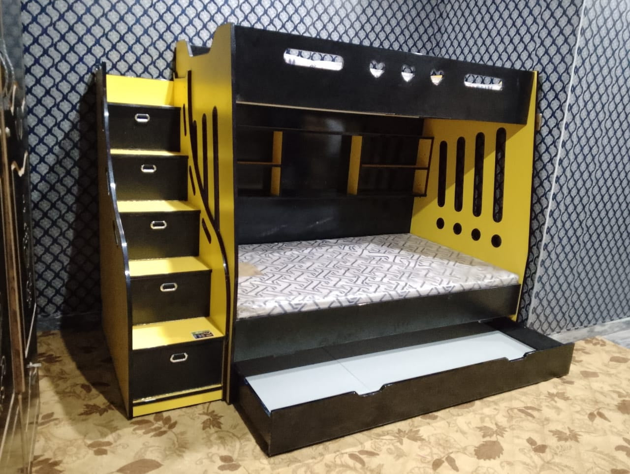 Bunk Bed – Beauty Queen